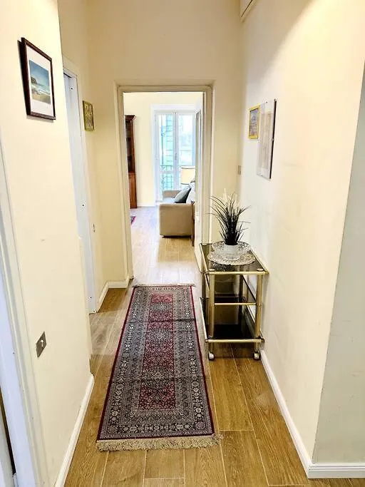 Apartamento Hostme Piazza Di Spagna Apartament Roma 0*,  Italia